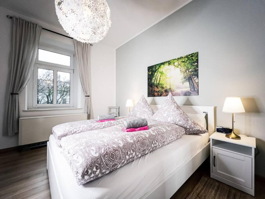 ►top Nähe Porsche, Flughafen, Messe&bmw◄ Apartment *
