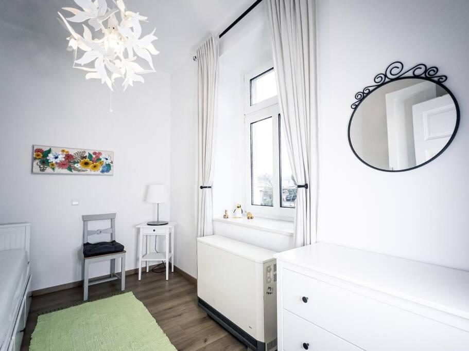 Apartment ►top Naehe Porsche, Flughafen, Messe & Bmw◄ *