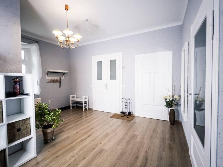 Apartment ►top Naehe Porsche, Flughafen, Messe & Bmw◄