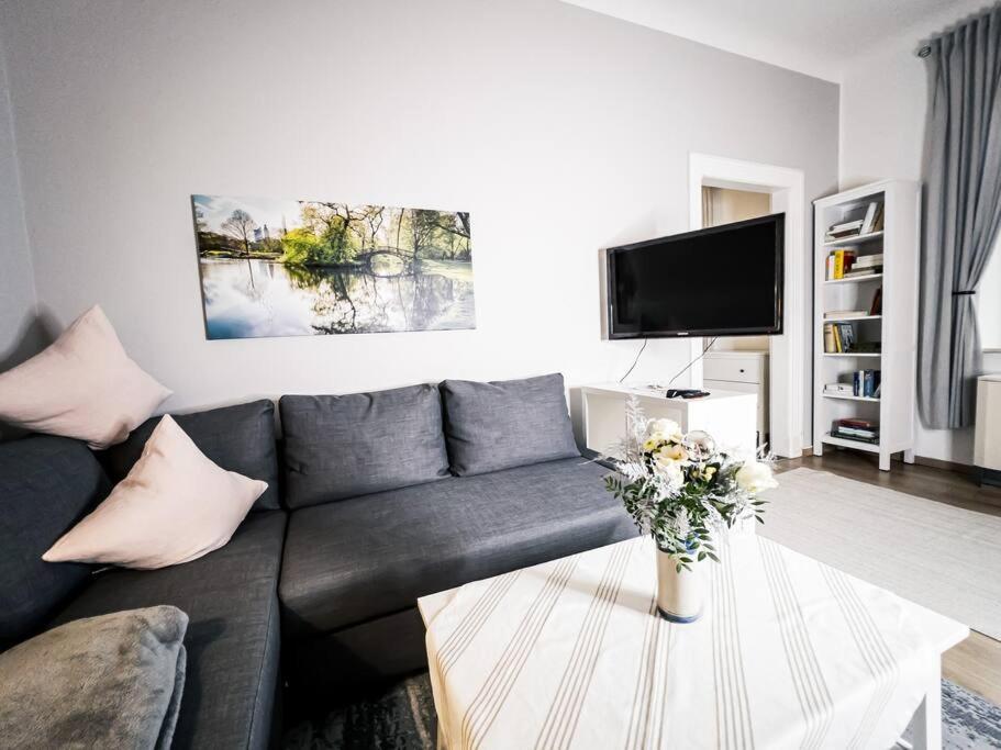 ►top Nähe Porsche, Flughafen, Messe&bmw◄ Apartment